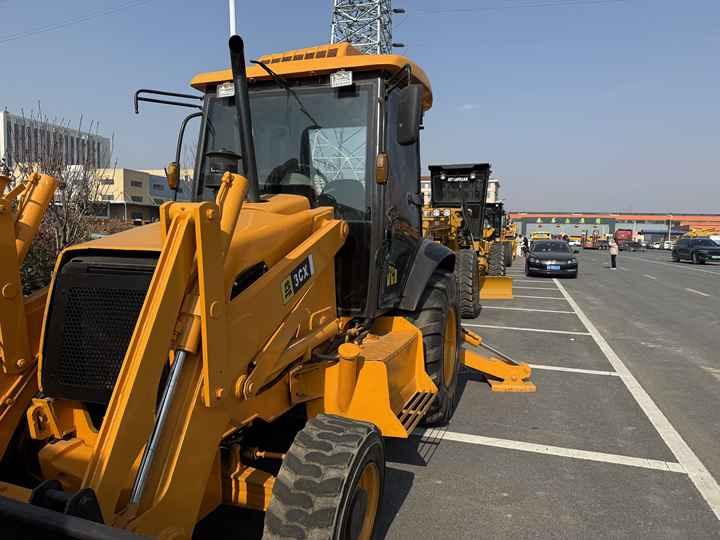 Baggerlader Used Hydraulic Backhoe Loader JCB3CX 7t in Good Condition Cheap Price in Stock Jcb 3cx 4cx 4cx Loader in Hefei for Sale Used Hydraulic Backhoe Loader JCB3CX 7t in Good Condition Cheap Price in Stock Jcb 3cx 4cx 4cx Loader in Hefei for Sale- Photo 3