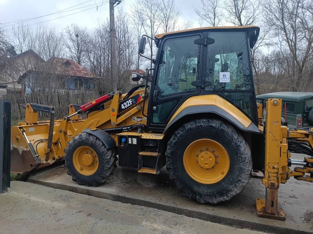 Backhoe loader CAT 432 F2- Photo 3