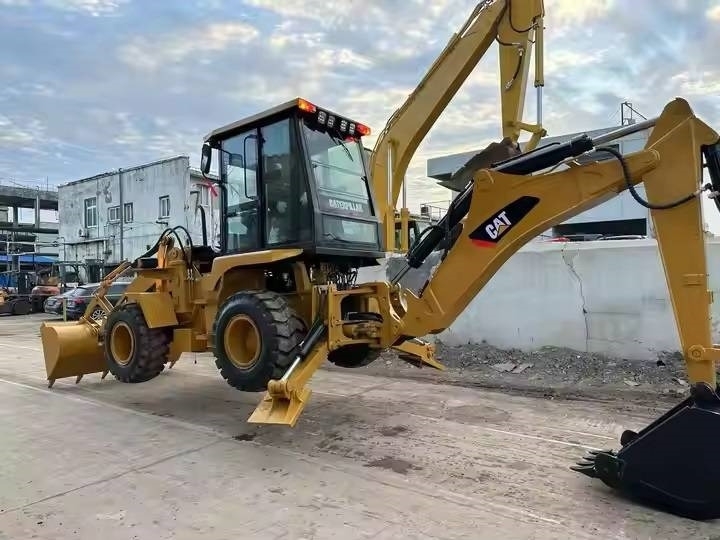 Backhoe loader- Photo 4
