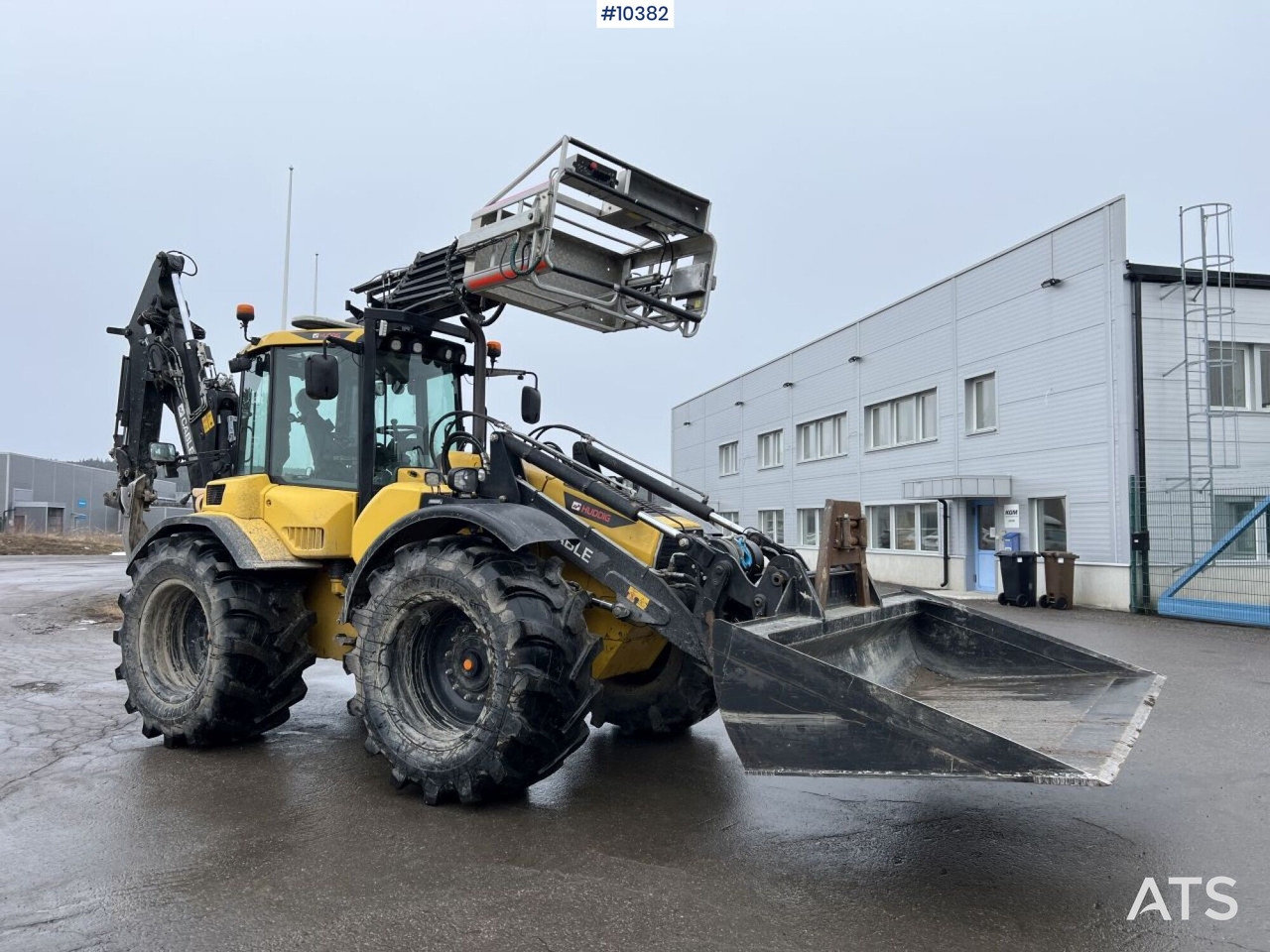 Koparko-ładowarka HUDDIG 1260C Backhoe Loader with Attachments – Line-Equipped HUDDIG 1260C Backhoe Loader with Attachments – Line-Equipped- Photo 2