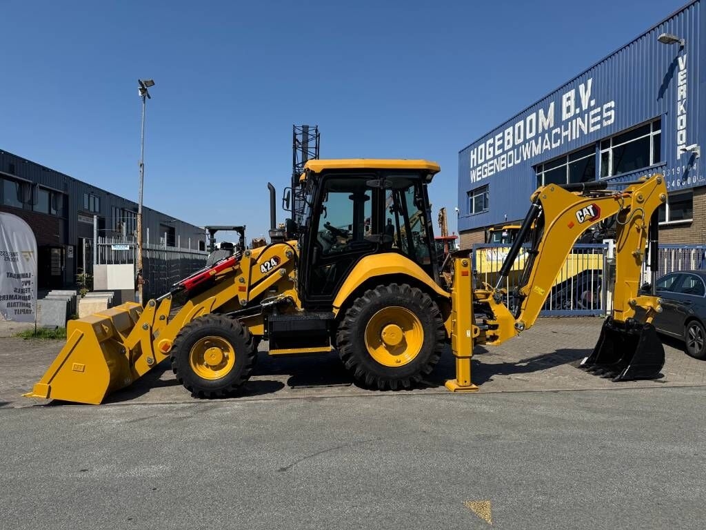 Backhoe loader CAT 424 4x4 UNUSED NEW- Photo 2