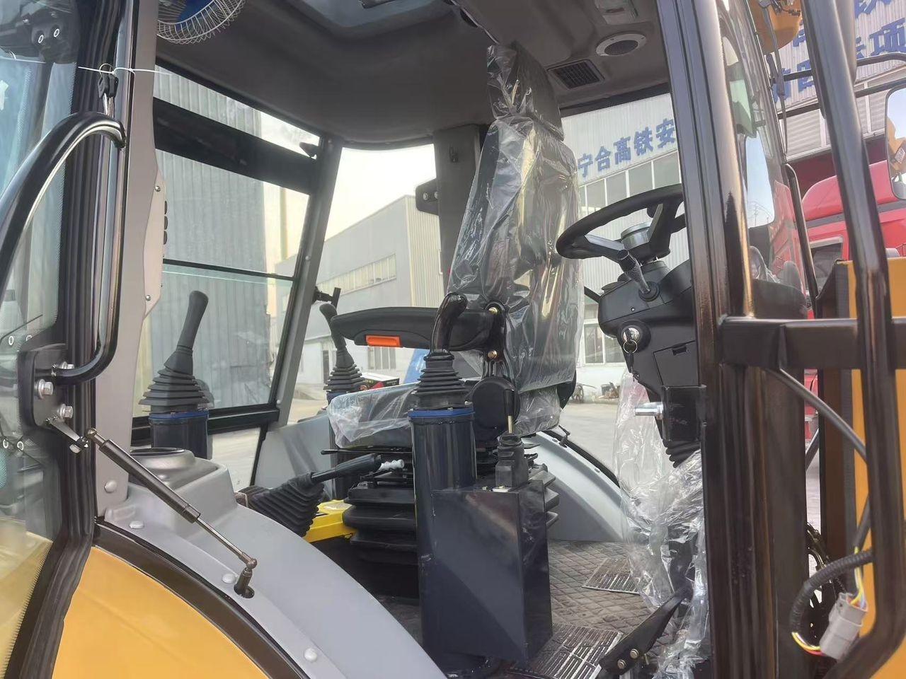 Backhoe loader 420F 420F- Photo 5
