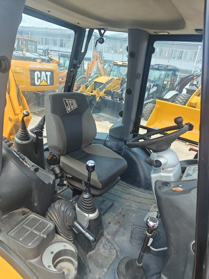 Backhoe loader JCB 3CX 2WD Backhoe Loader- Photo 2