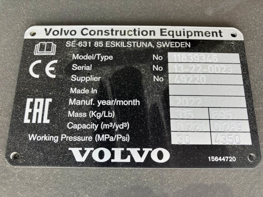 Baggerlader Volvo Böschungslöffel schwenkbar - Festanbau Volvo Böschungslöffel schwenkbar - Festanbau- Photo 4