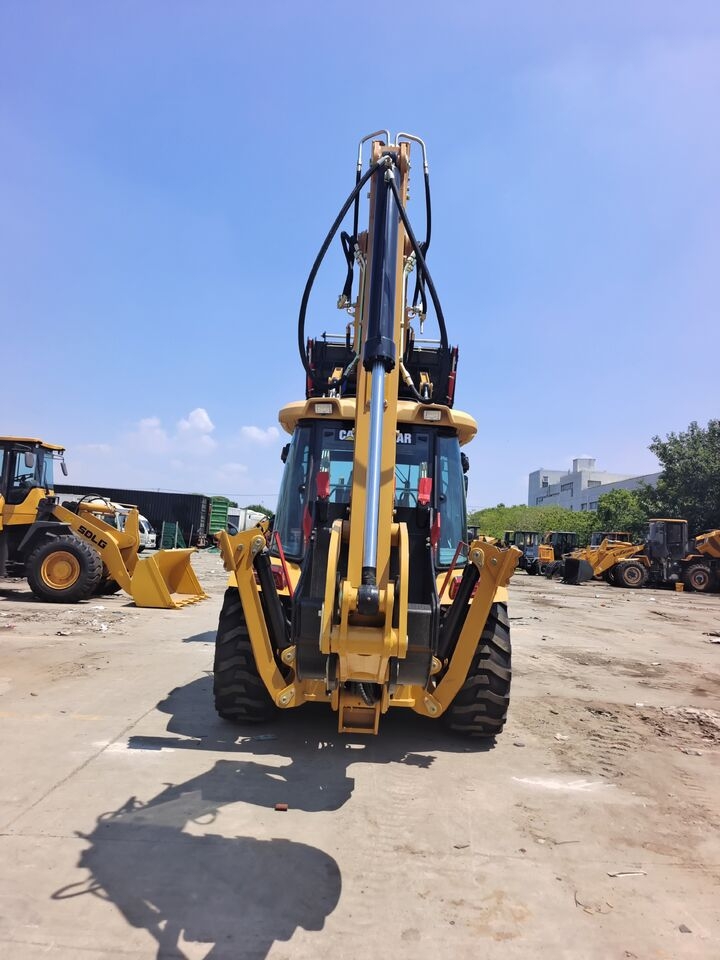 Baggerlader 420F 100% NEW MACHINE CHINA BIGGEST SUPPLIER 3000 UNITS IN STOCK 420F 100% NEW MACHINE CHINA BIGGEST SUPPLIER 3000 UNITS IN STOCK- Photo 2