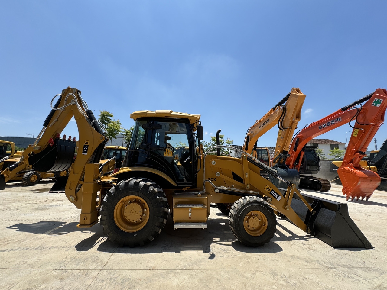 Koparko-ładowarka New JCB 3CX Backhoe Loader Made in China with Cummins 5.9 L Engine for Sale New JCB 3CX Backhoe Loader Made in China with Cummins 5.9 L Engine for Sale- Photo 4