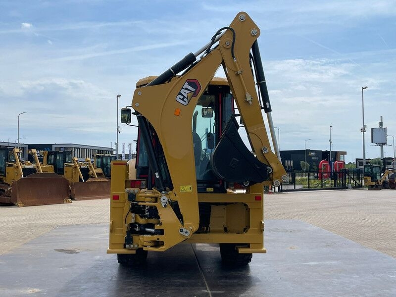Backhoe loader Caterpillar 424- Photo 4